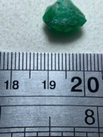 Striking Green: A 5.00 ct Emerald Crystal from Swat, Pakistan - Image 8