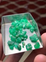 A Statement in Green: 42.69 Carat Swat Emerald Rough Lot - Image 3
