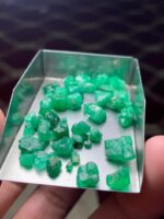 A Statement in Green: 42.69 Carat Swat Emerald Rough Lot - Image 11