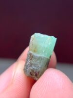 Discovering the Beauty of a 12.00 ct Emerald Crystal from Laghman - Image 4