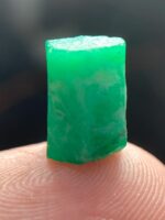 5.86ct Afghan Emerald Crystal Gemstone: Vivid Green Beryl - Image 4