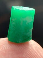 5.86ct Afghan Emerald Crystal Gemstone: Vivid Green Beryl - Image 5