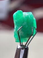 6.34 ct Swat Emerald Crystal – Natural Perfection in Miniature - Image 9