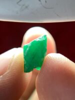 3.42ct Swat Emerald Crystal – Elongated Natural Green Gem from Pakistan - Image 6
