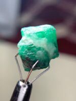 11.69 ct Swat Emerald Crystal – Rich Green and Well-Formed - Image 7