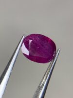 1.75ct Natural Afghan Ruby: Oval-Cut Gemstone Spotlight - Image 7