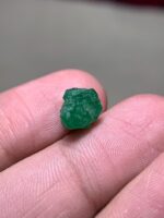 Verdant Treasure: 4.35ct Swat Emerald Crystal with Lush Natural Color - Image 4