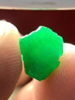 Verdant Treasure: 4.35ct Swat Emerald Crystal with Lush Natural Color - Image 5