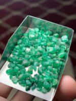 Exceptional 59.80 ct Emerald Rough from Swat - Image 6