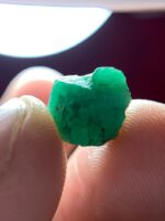 Swat Valley Treasure: A 4.55ct Emerald Crystal of Natural Elegance - Image 9
