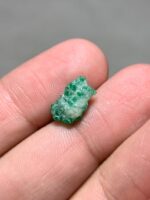Emerald Precision: A 3.01ct Crystal from Swat’s Hidden Veins - Image 2