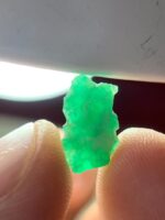 Emerald Precision: A 3.01ct Crystal from Swat’s Hidden Veins - Image 4