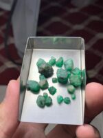 Discovering the Beauty of Swat Emeralds: A 34.40 ct Rough Lot from Pakistan - Image 6