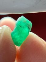 A Glimpse into Swat’s Green: 2.04 ct Emerald Crystal (10.49 × 5.50 × 5.97 mm) - Image 6