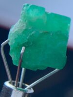 5.22ct Swat Emerald Crystal: A Near-Cubic Natural Gemstone with Striking Symmetry - Image 6