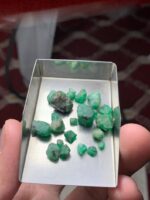 Discovering the Beauty of Swat Emeralds: A 34.40 ct Rough Lot from Pakistan - Image 8