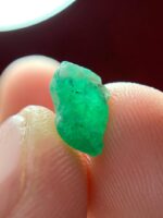 A Glimpse into Swat’s Green: 2.04 ct Emerald Crystal (10.49 × 5.50 × 5.97 mm) - Image 8