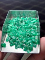 Exploring a 53.13-Carat Emerald Rough Lot from Swat - Image 11
