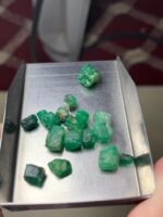 Exquisite 25.65 ct Swat Emerald Rough – A Rare Treasure from Pakistan - Image 3