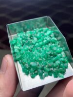 Exploring a 53.13-Carat Emerald Rough Lot from Swat - Image 5