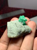 119ct Emerald Specimen from Swat – A Striking Slice of Earth’s Natural Beauty - Image 7
