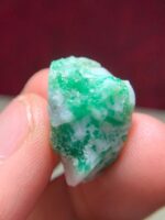 35.00ct Swat Emerald Specimen – Bold Natural Crystal - Image 4