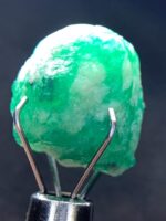 Exceptional 8.22ct Swat Emerald Crystal – Natural Beauty from Pakistan - Image 3