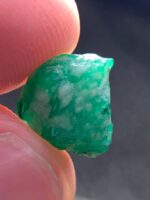 Exceptional 8.22ct Swat Emerald Crystal – Natural Beauty from Pakistan - Image 5
