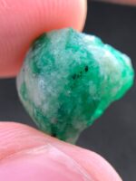 Exceptional 8.22ct Swat Emerald Crystal – Natural Beauty from Pakistan - Image 7