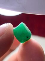 Natural Beauty in Green: A 6.22 ct Emerald Crystal from Swat, Pakistan - Image 3