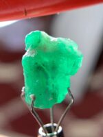 7.09 ct Swat Emerald Crystal – Majestic Green Gem from Pakistan