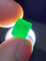 Natural Beauty in Green: A 6.22 ct Emerald Crystal from Swat, Pakistan - Image 9