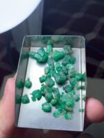 Swat’s Majestic Gem: A 38.80 Carat Emerald Rough Lot - Image 9