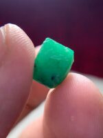 Natural Beauty in Green: A 6.22 ct Emerald Crystal from Swat, Pakistan - Image 10
