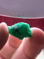 14.87ct Swat Emerald Crystal – Vivid Color, Pristine Structure, 100% Natural - Image 2
