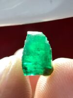 New Entry: 2.06 ct Swat Emerald Crystal — Sleek and Light-Facing - Image 11