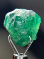 Swat Valley Giant: A 6.97ct Emerald Crystal in Raw Form - Image 4
