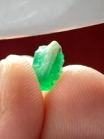 New Entry: 2.06 ct Swat Emerald Crystal — Sleek and Light-Facing - Image 9