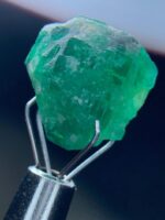 Swat Valley Giant: A 6.97ct Emerald Crystal in Raw Form - Image 10