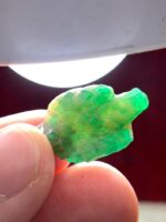 20.75 Carat Natural Emerald Crystal from Swat, Pakistan – Untreated Green Beryl - Image 2