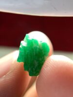6.36ct Swat Emerald Crystal – Natural Green Beauty from Pakistan - Image 4