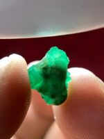 New Addition: 4.55 ct Emerald Crystal from Swat — Compact Yet Voluminous - Image 2