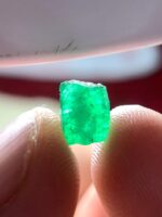Small Stone, Big Energy: 1.52ct Swat Emerald Crystal - Image 3