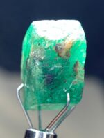 11.55ct Swat Emerald Crystal: Natural Beryl with Striking Color - Image 5