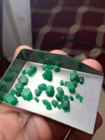 Swat Emerald Collection: 20.00ct Emerald Rough Lot (7.80 × 7.31 × 4.82 mm) - Image 10