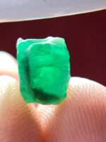 Discovering a 2.71 Carat Emerald Crystal from Swat: A Glimpse into Natural Beauty - Image 3