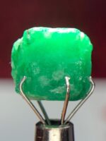 6.61ct Swat Emerald Crystal: Bold, Untreated, and Naturally Brilliant - Image 9