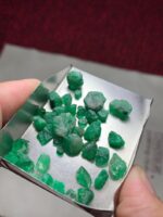 Swat Emerald Excellence: 45.35 Carat Rough Emerald Lot - Image 2
