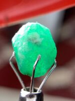 4.00 ct Swat Emerald Crystal – Natural Gem from Pakistan - Image 11