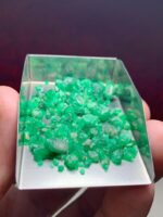 Clean, Compact, and Commercial: A 34.74ct Swat Emerald Rough Lot with Ready-to-Cut Potential - Image 3